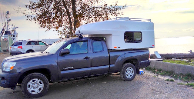 thumbnail image 2 of 17" Gas Struts For Truck Cap / Camper Shell Window – 35 Lbs Lift, Set Of 2, By Top-liftsupport 2 of 4